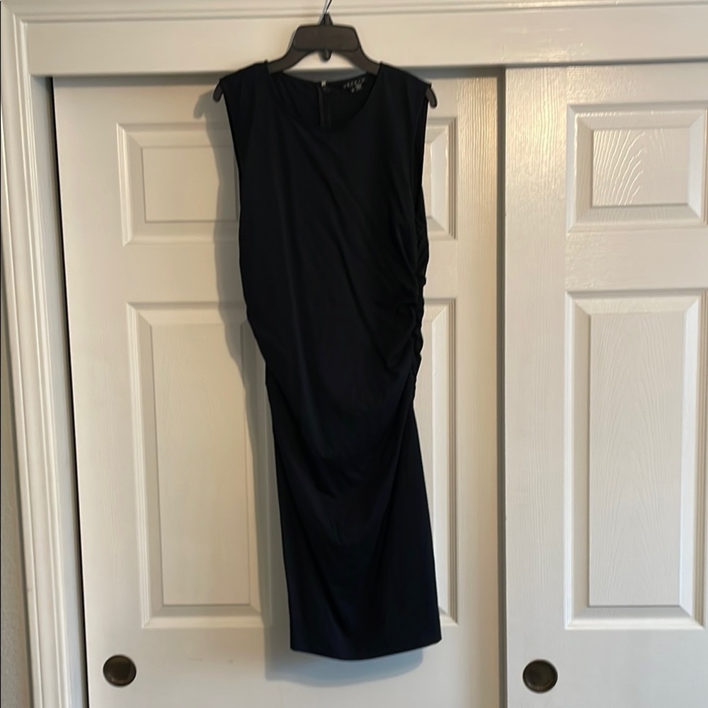 Theory size 10 LBD “little black dress”
Elegant Black Sleeveless Dress